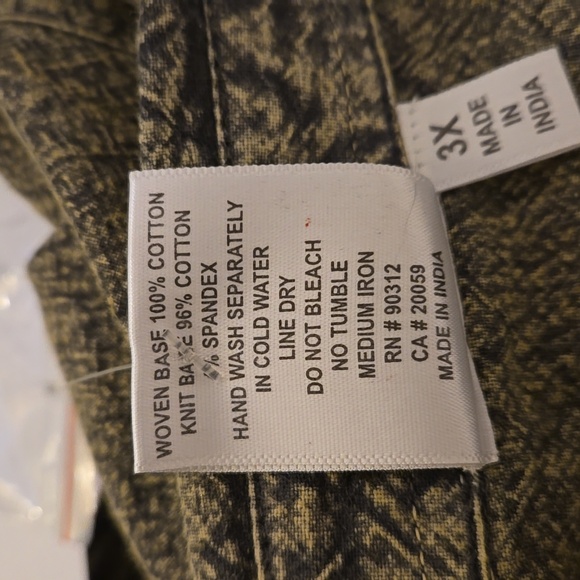 NWT Parsley & Sage gray fancy stitched blouse Sz 3X - Picture 9 of 9